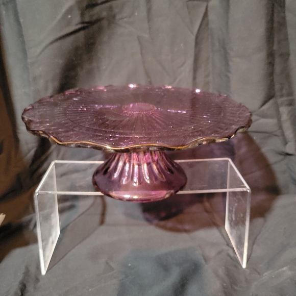 Indiana Cranberry Trellis Cake Stand 9 Inch/ Wedding Cake Stand - Picture 1 of 6